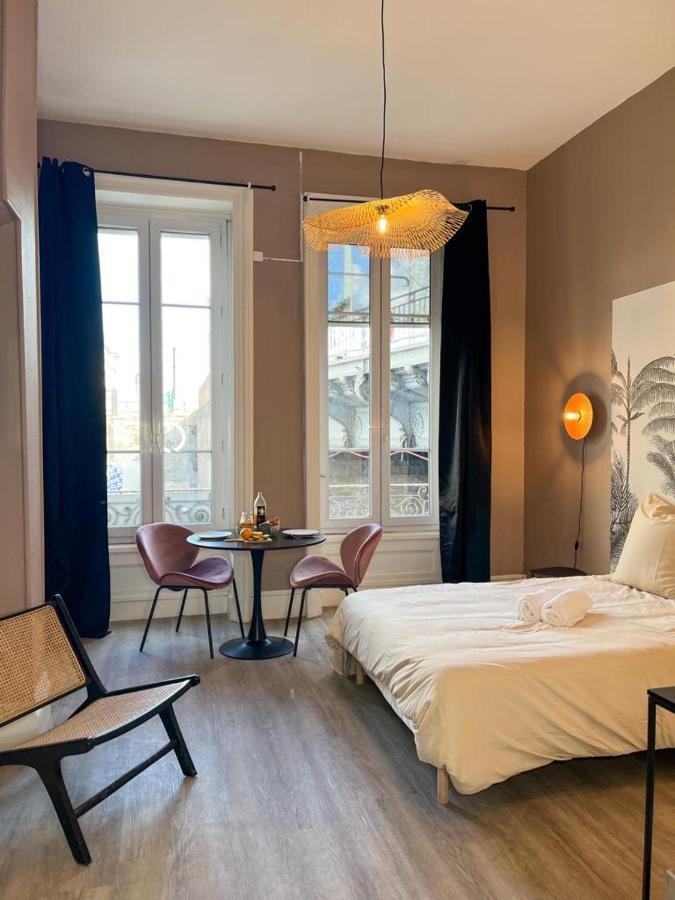 Suite Petra Lyon Exterior foto
